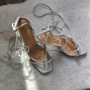 Lulu's Chic White Heels